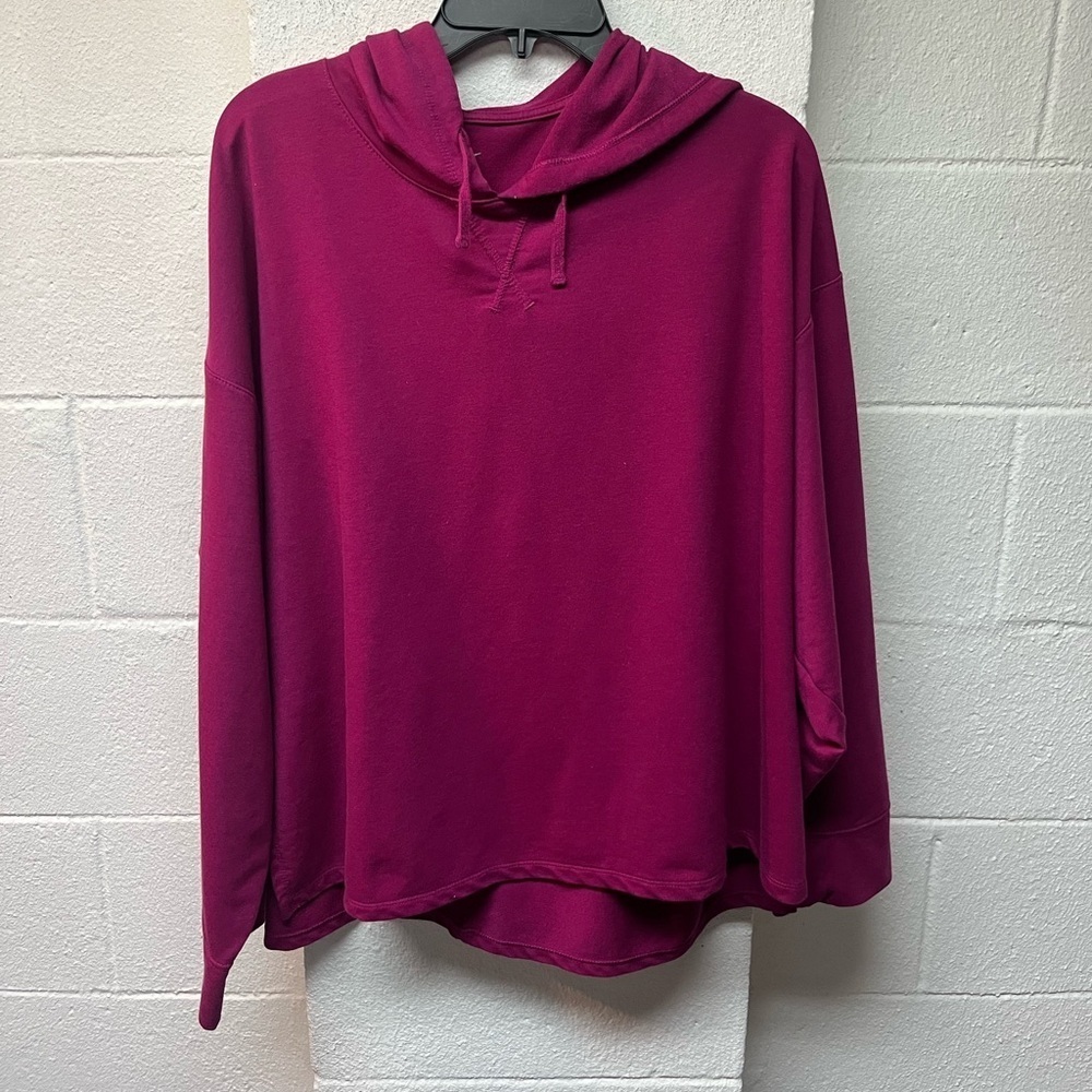 Nike Women's Cropped Maroon/pink Hoodie. XL